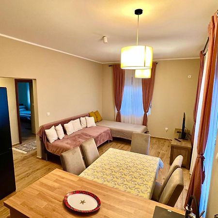 Roomsapartments Popcourt Pančevo Buitenkant foto