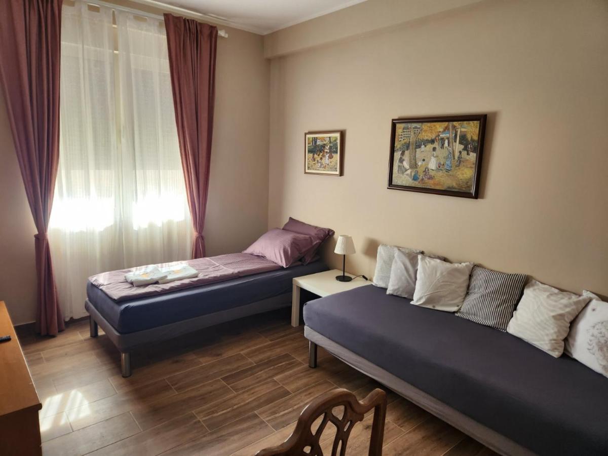 Roomsapartments Popcourt Pančevo Buitenkant foto