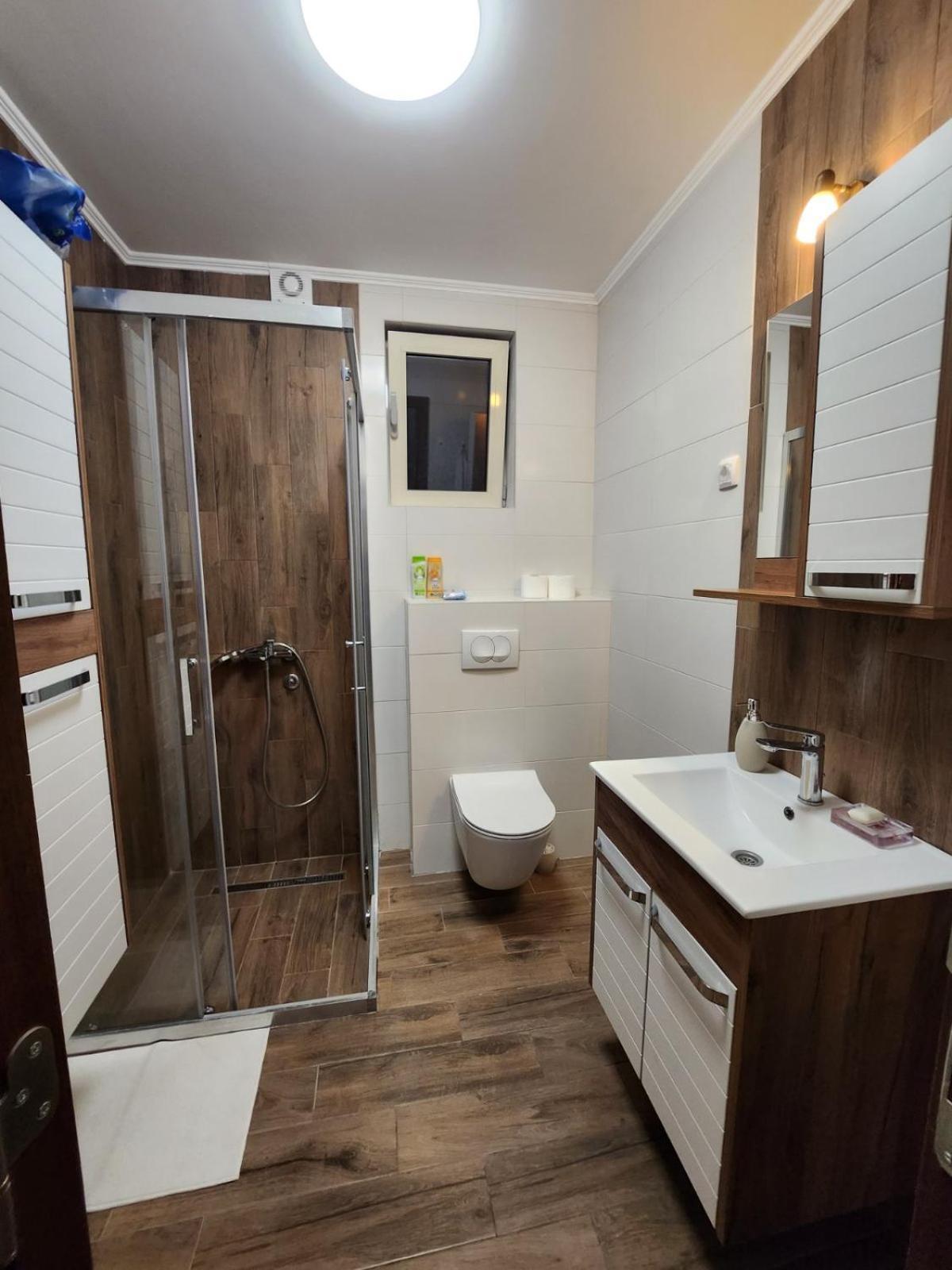 Roomsapartments Popcourt Pančevo Buitenkant foto